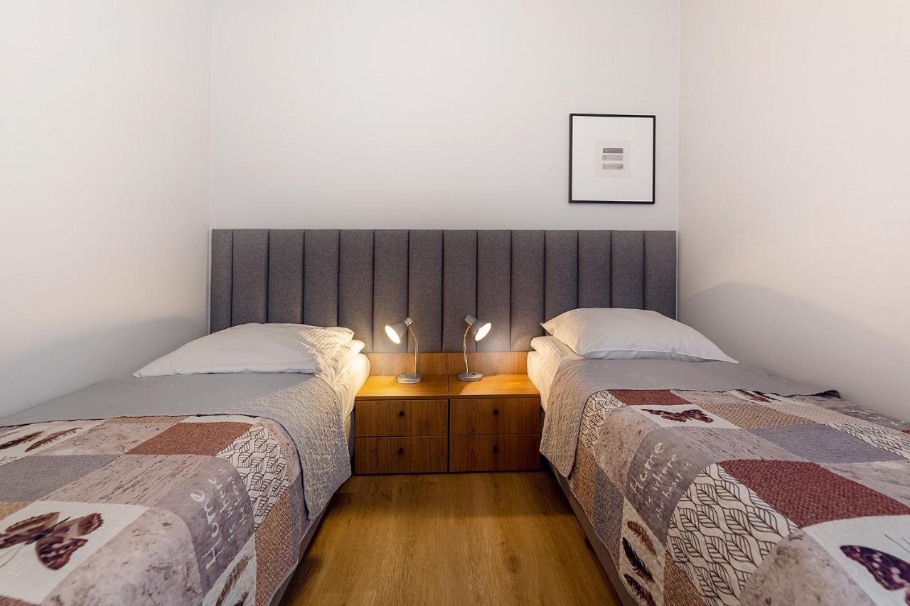 Apartamenty Familijne Kudowa-Zdrój Esterno foto